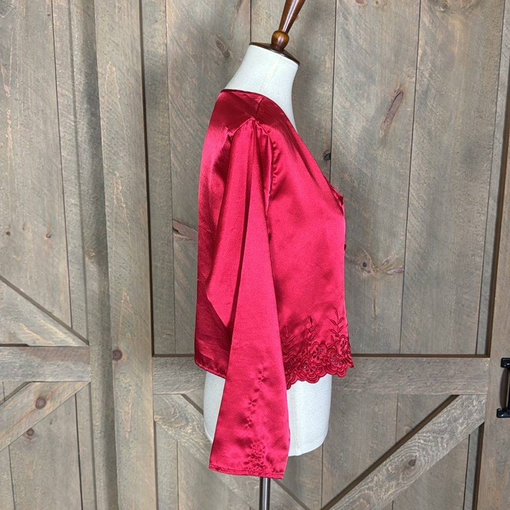 Vintage Victoria’s Secret red satin pajama top Size P / XS - Picture 4 of 13